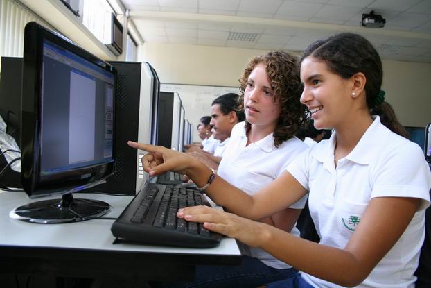 laboratorio de computo prepa Tecnología Educativa, Aulas interactivas, Pizarrón Interactivo